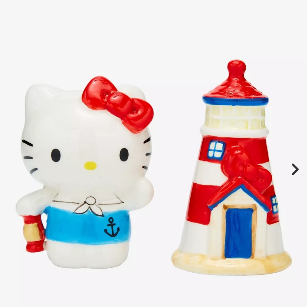 NIB hello kitty lighthouse salt and pepper shakers - Picture 2 of 6